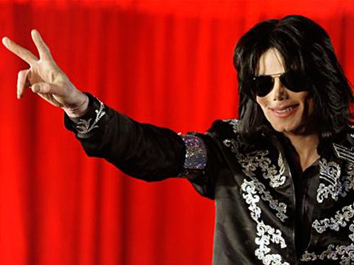 Michael Jackson peace sign.jpg