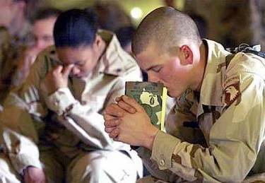 soldier+praying.jpg