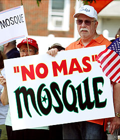 amd_mosque_protest.jpg