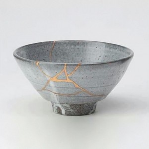 bowl mended in kintsugi manner