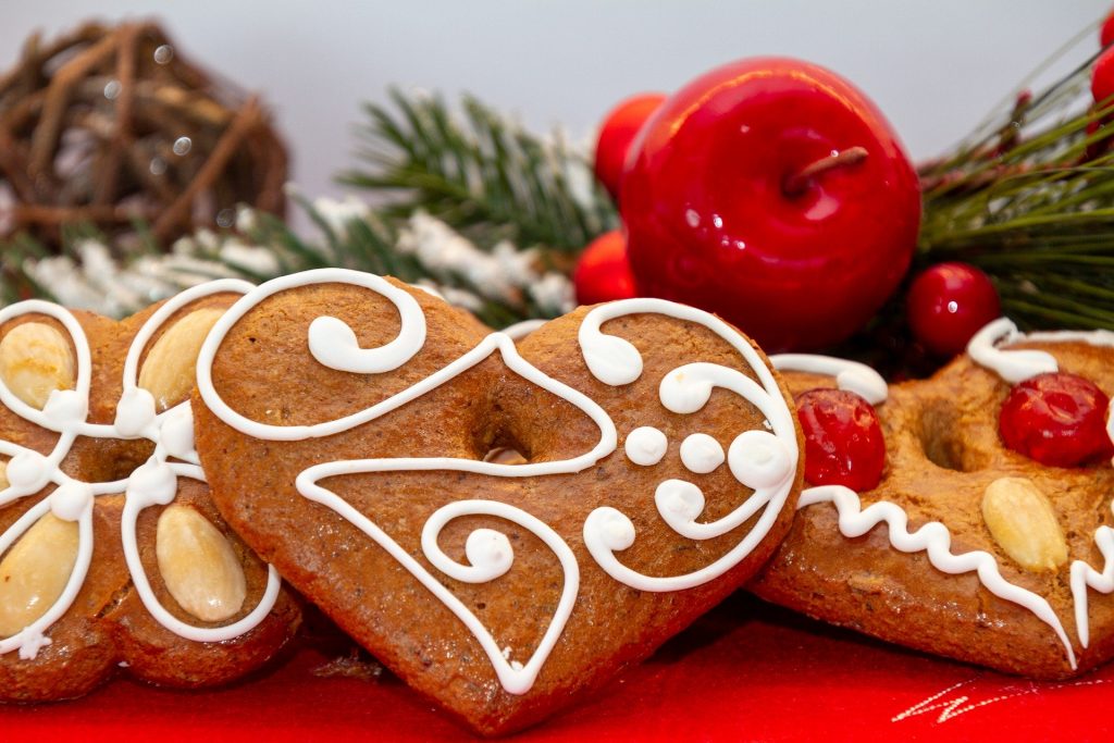 gingerbread-4676903_1920