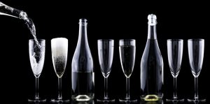 champagner-toasting-new-year-s-eve-drink