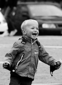 laughter-fun-happiness-boy-51009