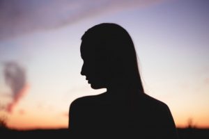 girls_head_silhouette_at_sunset_2-800x533