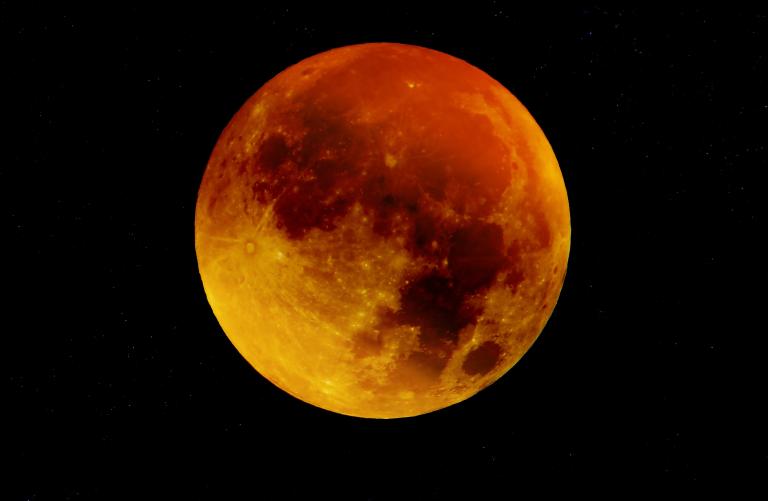 Doomsday Preacher Claims Today’s Blood Moon Means the End is Near and