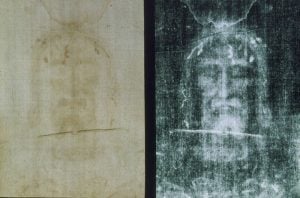 800px-Shroud_of_Turin_001