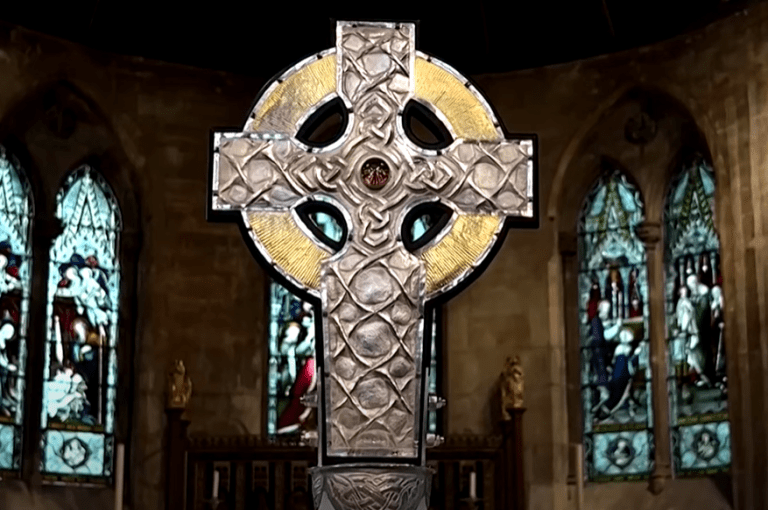 coronation cross