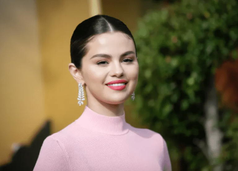 Selena Gomez Uses Her Mental Health Journey to Help Others - Daily Cup ...