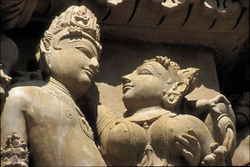 Khajuraho couple.jpg