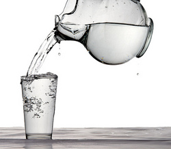 Overfullwaterglass.jpg