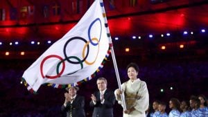 rio-closing-ceremony-olympics-handover-yuriko-koike_3770057