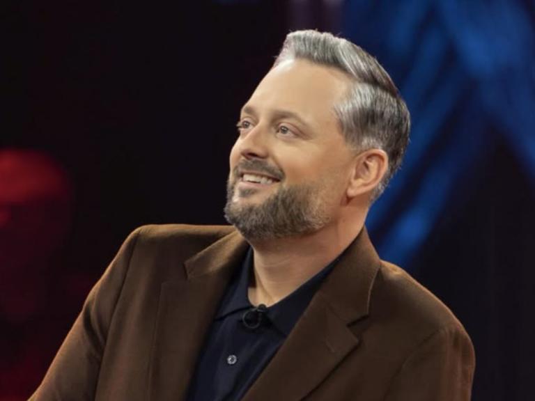 Comedian Nate Bargatze Slammed For Attending UFC Event on White House South Lawn