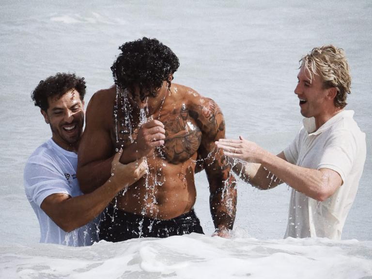 Chicago Bears Lineman Austin Booker Celebrates Baptism: ‘I Live Fully For Him’
