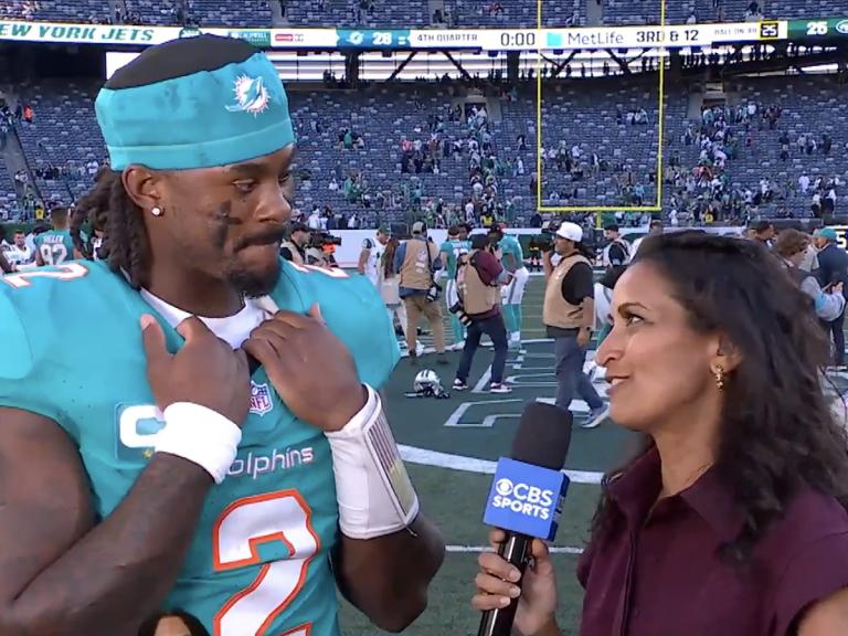 QB Malik Willis Gives Glory to Jesus After Miami Dolphins Score First Win of the Season